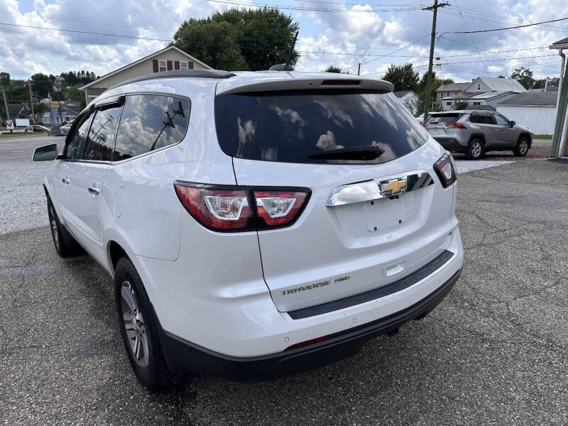 2017 Chevrolet Traverse LT
