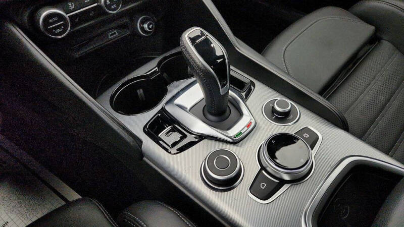 2025 Alfa Romeo Giulia