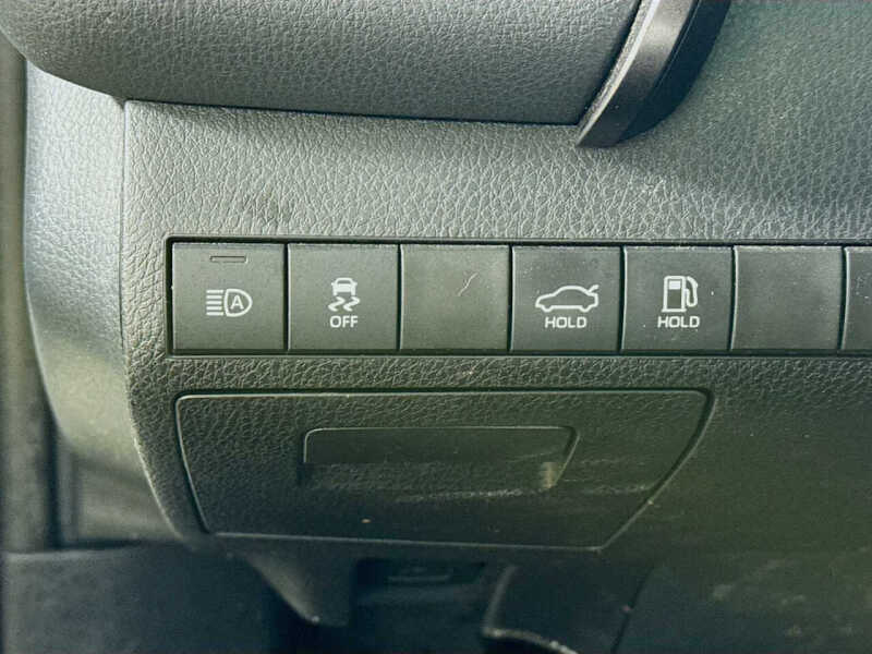 2022 Toyota Camry Hybrid SE Nightshade