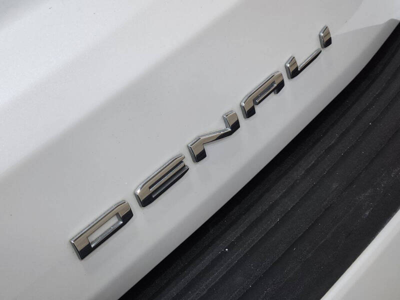 2023 GMC Yukon Denali