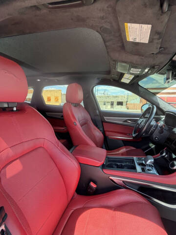2021 Jaguar F-PACE P400 R-Dynamic S