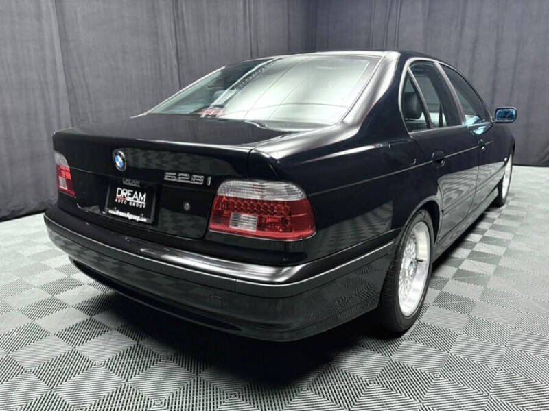 2000 BMW 5 Series 528i