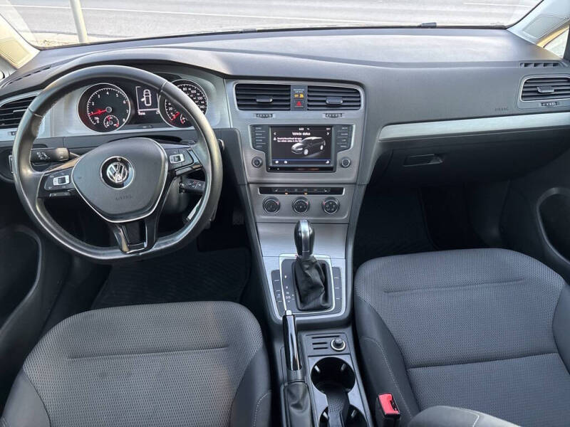 2017 Volkswagen Golf SportWagen TSI S 4Motion