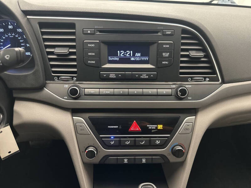 2017 Hyundai Elantra