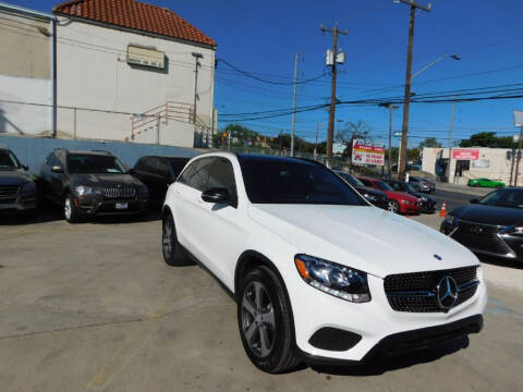 2017 Mercedes-Benz GLC for sale at AMD AUTO in San Antonio TX