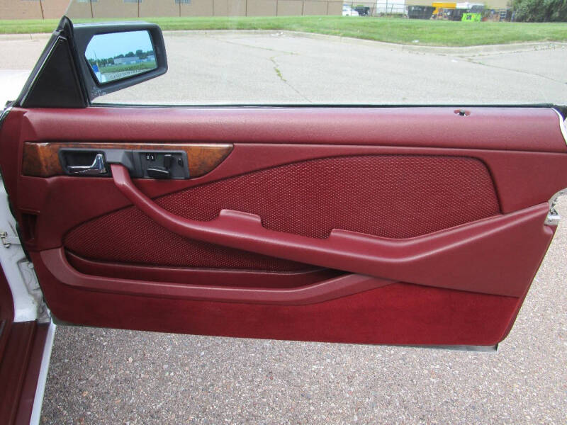 1987 Mercedes-Benz 560-Class 560 SEC