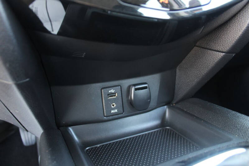 2017 Nissan Rogue Sport S