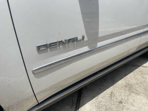 2017 GMC Yukon Denali