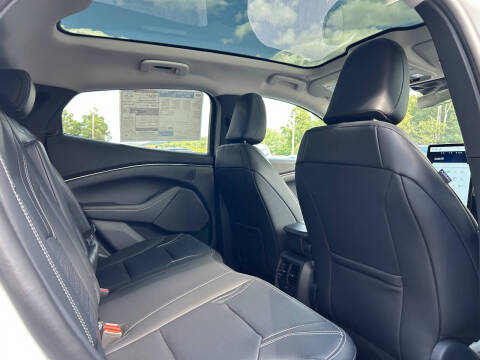 2025 Ford Mustang Mach-E Premium