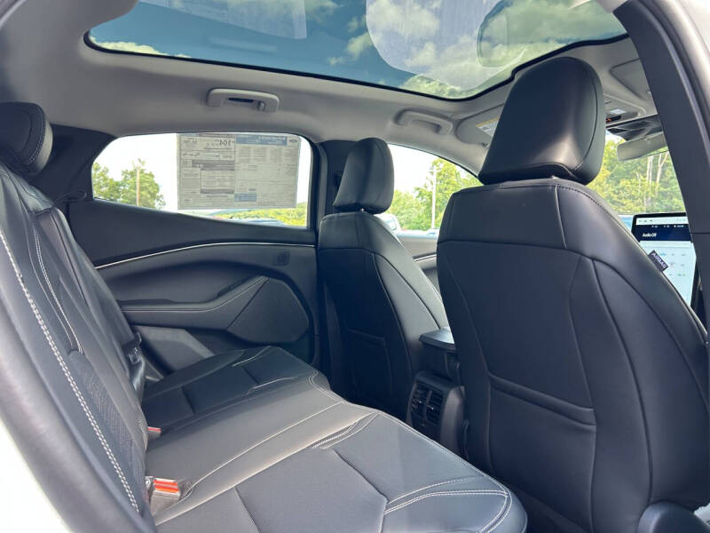 2025 Ford Mustang Mach-E Premium