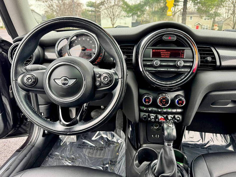 2015 MINI Hardtop 2 Door Cooper