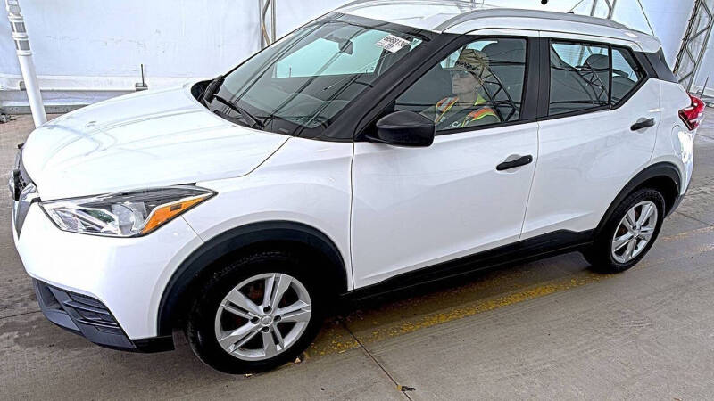 2019 Nissan Kicks S