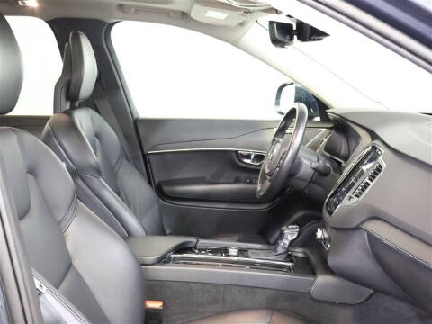2020 Volvo XC90 T5 Momentum