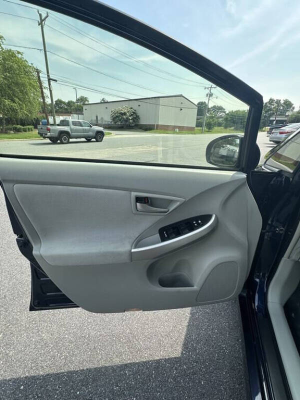 2013 Toyota Prius One