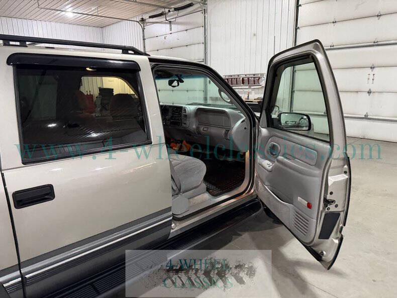 1999 GMC Suburban