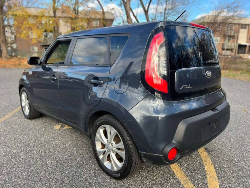 2015 Kia Soul +