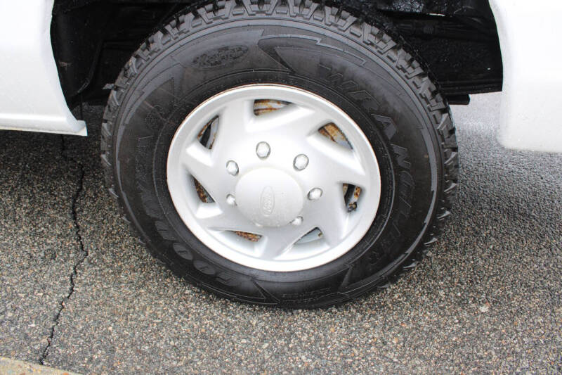 2003 Ford E-Series E-350 SD XL