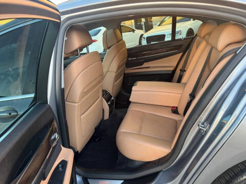 2011 BMW 7 Series 740i