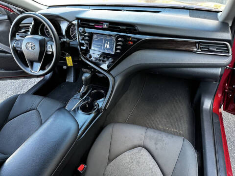 2019 Toyota Camry LE