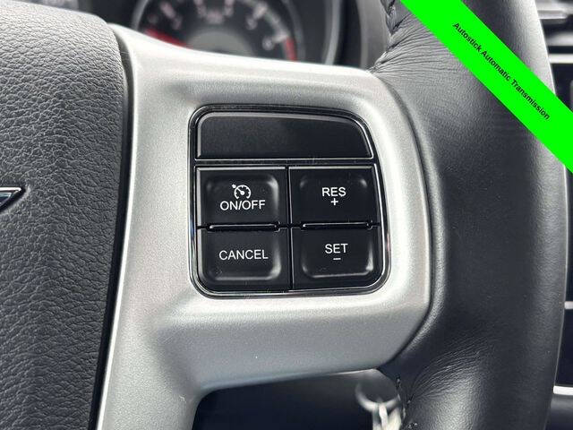 2012 Chrysler 200 Touring