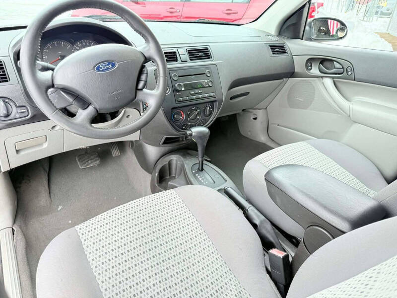2006 Ford Focus ZX4 S