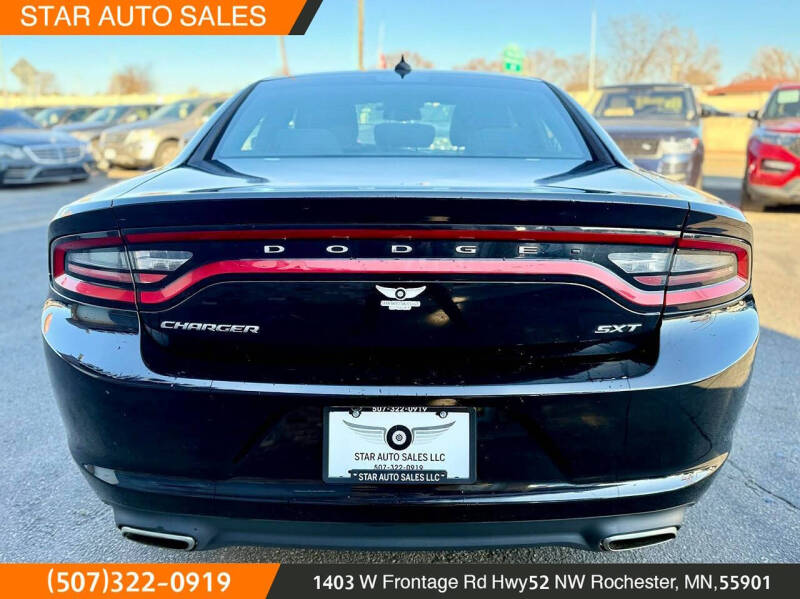 2016 Dodge Charger SXT