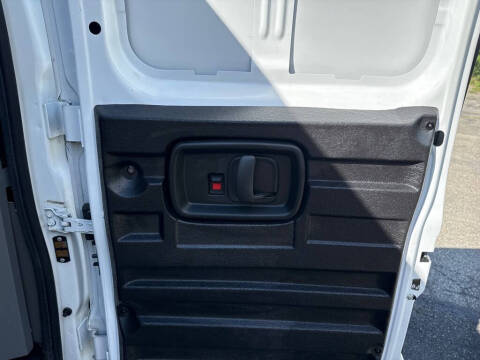 2023 GMC Savana 2500
