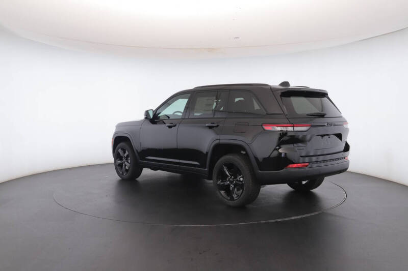 2025 Jeep Grand Cherokee Altitude X