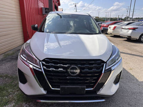 2023 Nissan Kicks S