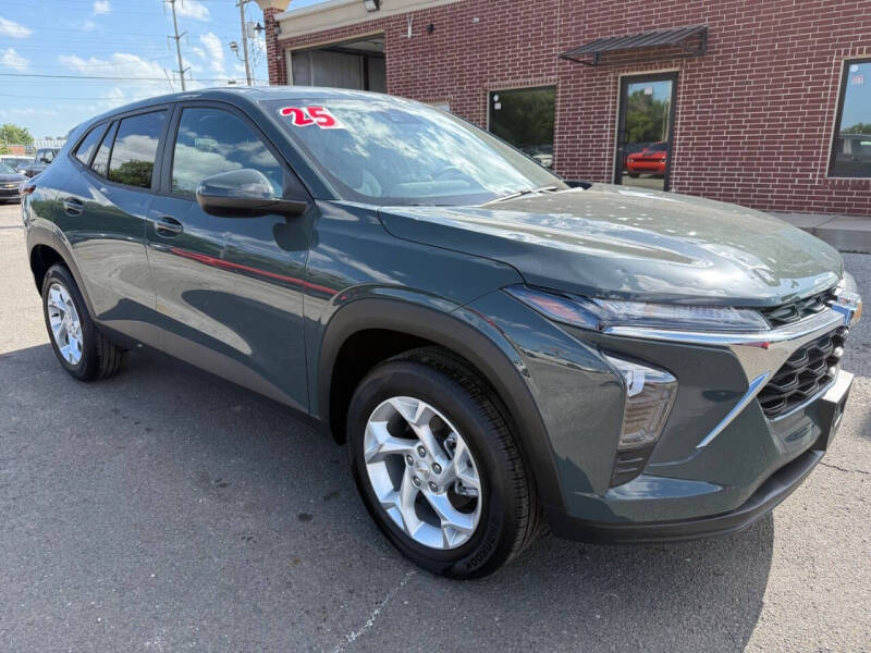 2025 Chevrolet Trax LS