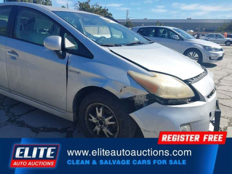 2011 Toyota Prius Two