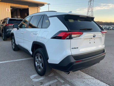 2024 Toyota RAV4 Hybrid LE