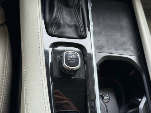 2022 Volvo XC90 T6 Inscription 7-Passenger