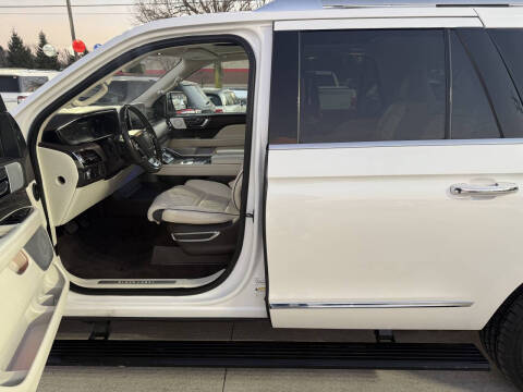 2019 Lincoln Navigator L Black Label