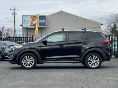 2016 Hyundai Tucson SE