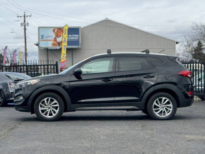 2016 Hyundai Tucson SE