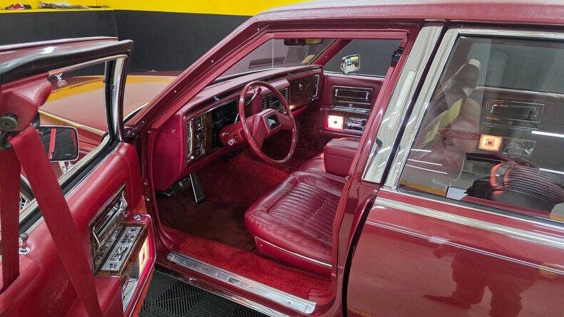 1990 Cadillac Brougham