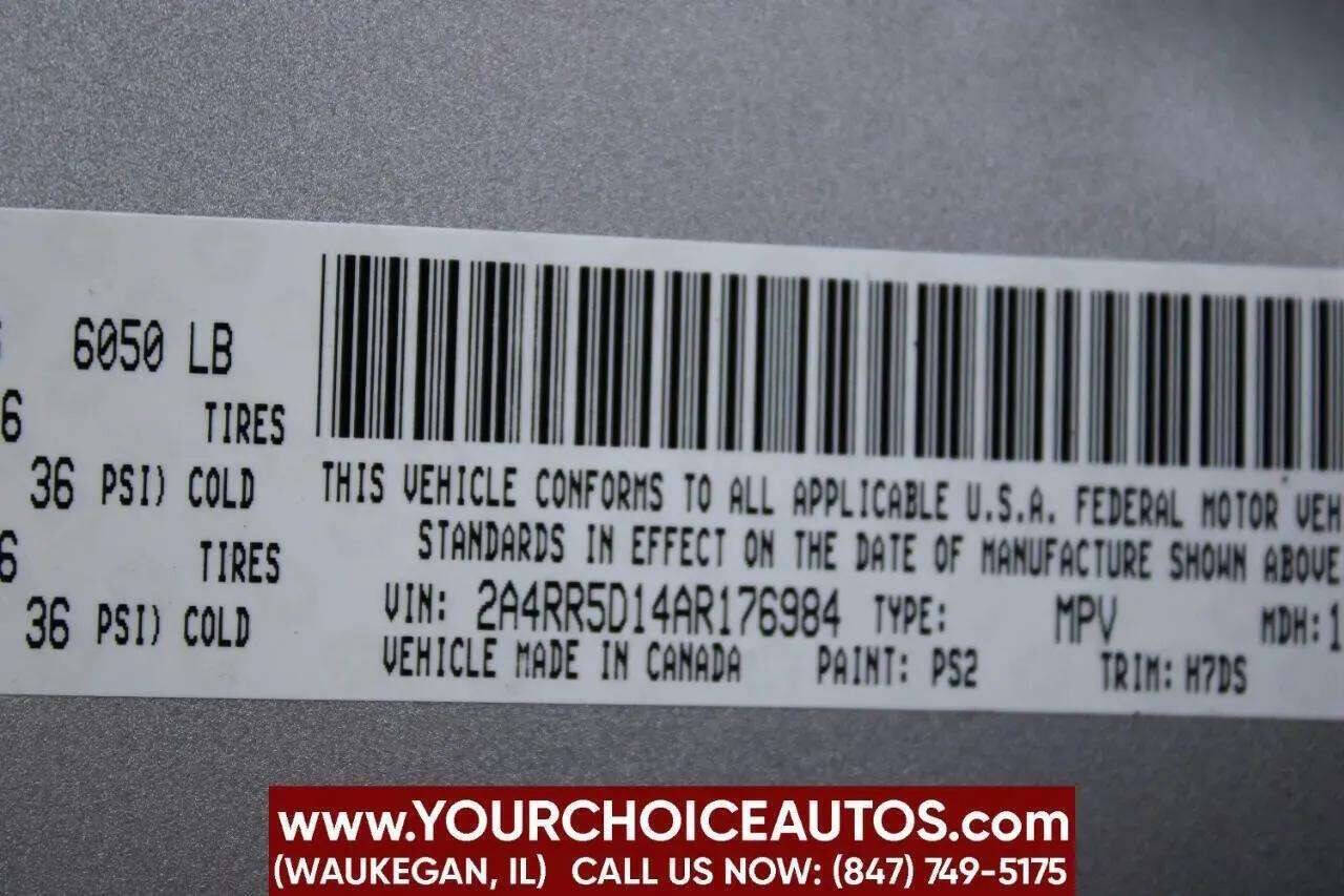 ChryslerTown and Country17