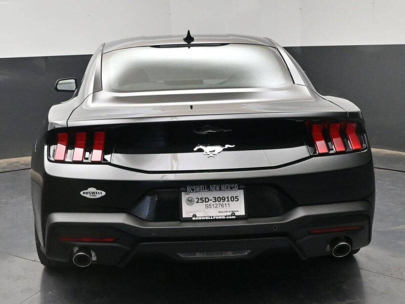 2025 Ford Mustang EcoBoost