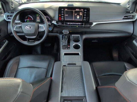 2021 Toyota Sienna XSE 7-Passenger
