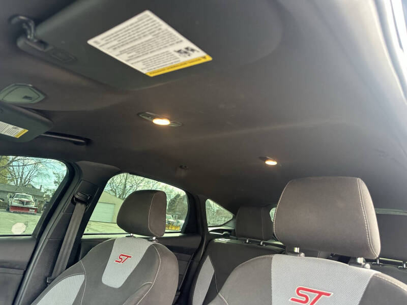 2017 Ford Focus ST