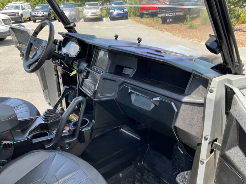2023 Polaris  GENERAL XP 1000