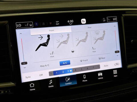 2027 Chrysler Pacifica Select