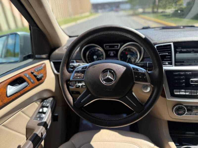 2014 Mercedes-Benz GL-Class GL 550 4MATIC