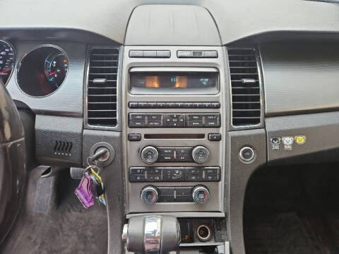 2011 Ford Taurus SEL