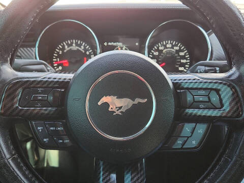 2017 Ford Mustang V6