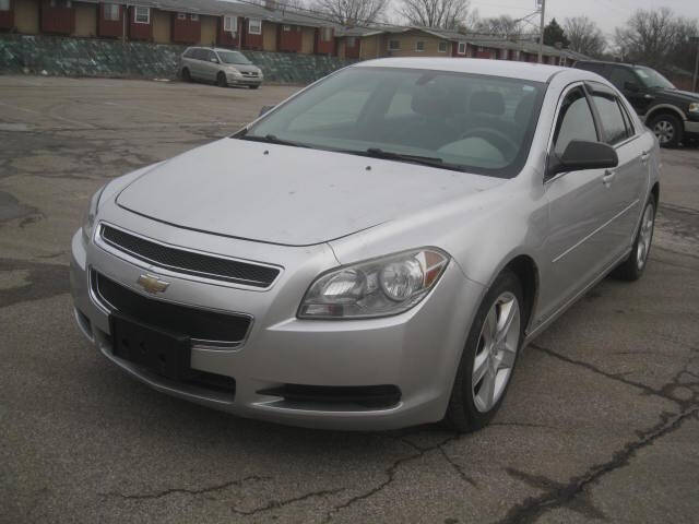 2010 Chevrolet Malibu for sale at ELITE AUTOMOTIVE in Euclid OH