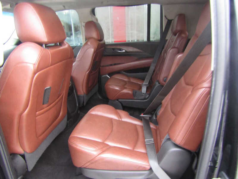 2018 Cadillac Escalade ESV Luxury