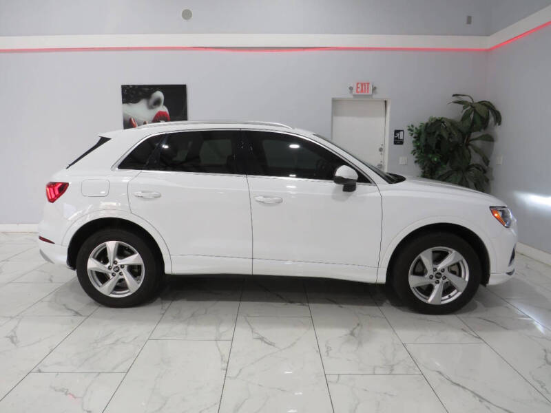 2021 Audi Q3 quattro Premium 40 TFSI