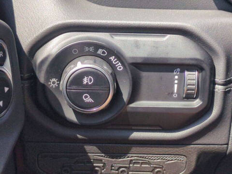 2025 Jeep Gladiator High Tide